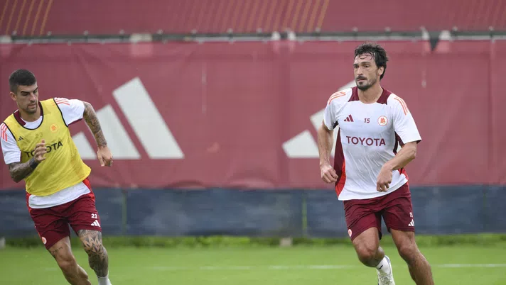 Roma, scoppia il caso Hummels. Juric: “Fuori per scelta tecnica. Non guardo…” - immagine 1