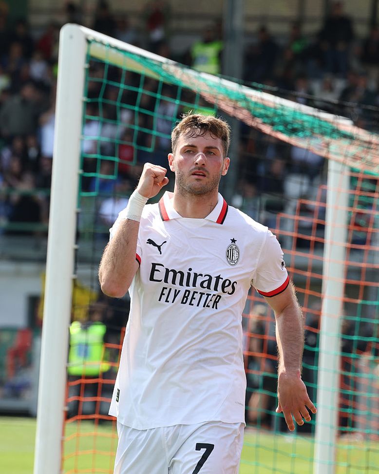 Due pesi e due misure? Santiago Gimenez e Marcus Thuram a confronto- immagine 2