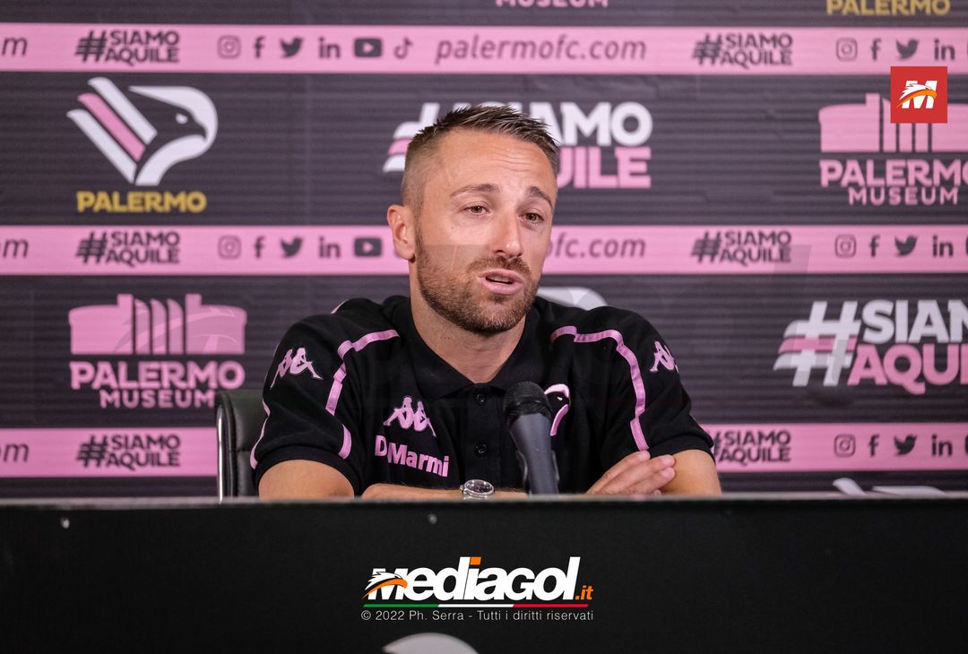 FOTO RITIRO PALERMO, Roberto Floriano in conferenza stampa (Gallery) - immagine 30