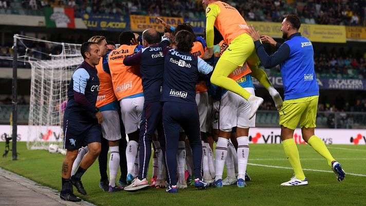 VERONA, ITALY - SEPTEMBER 20: Ché Adams of Torino FC celebrates after scoring his team third goal with teammates during the Serie A match between Verona and Torino at Stadio Marcantonio Bentegodi on September 20, 2024 in Verona, Italy. (Photo by Alessandro Sabattini/Getty Images) Toro, la festa sui social dopo Verona. Lazaro: “Ora concentrati per la Coppa Italia”- immagine 2
