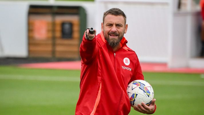 Roma, De Rossi come Mourinho: le chiamate decisive per sbloccare il mercato - immagine 1