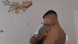 VIDEO / Inter, Lautaro Martinez è pronto per il derby: momento di coccole con Theo