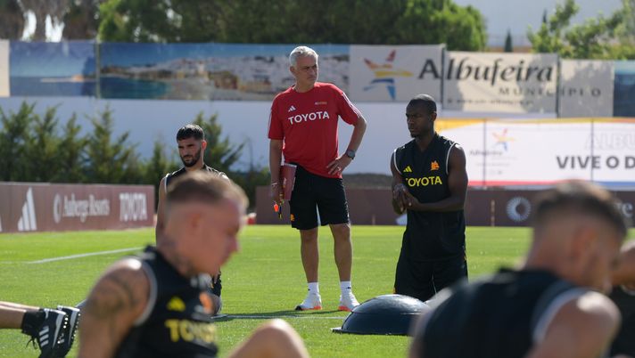 Roma, primi allenamenti in Portogallo: Solbakken out. Origi può sbloccare Scamacca - immagine 1