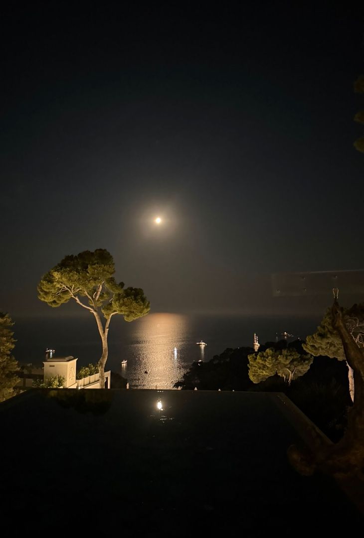 Zielinski è tornato a Napoli per una vacanza in location da sogno – LA GALLERY - immagine 2