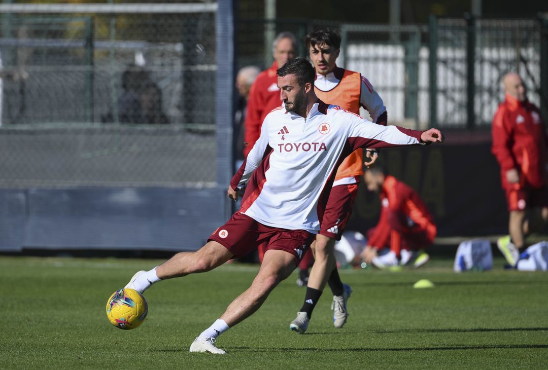 Trigoria, terzo allenamento di Ranieri sotto gli occhi di Tommasi – FOTO GALLERY - immagine 6