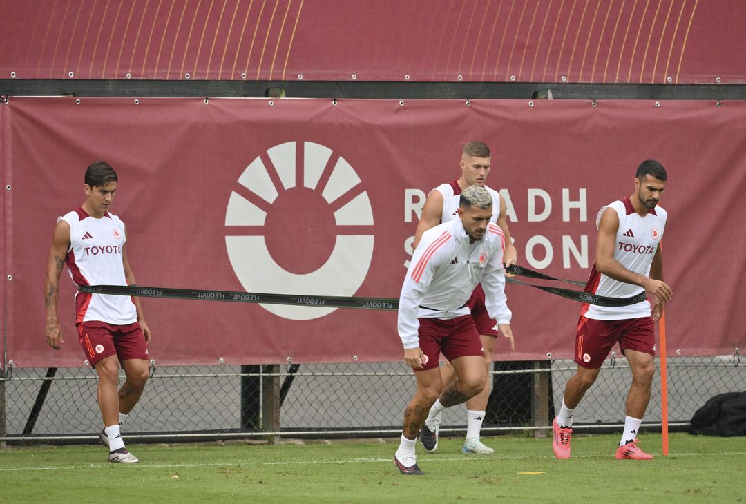Roma, l’allenamento in vista del Genoa: out Pellegrini e Le Fée – FOTO GALLERY - immagine 3