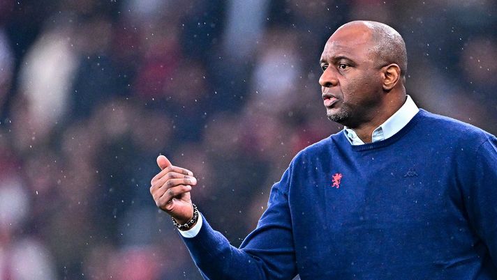 GENOA, ITALY - DECEMBER 7: Patrick Vieira, head coach of Genoa, reacts during the Serie A match between Genoa and Torino at Stadio Luigi Ferraris on December 7, 2024 in Genoa, Italy. (Photo by Simone Arveda/Getty Images) Vieira pre Torino-Genoa: “Serve concretezza. Il Toro ha tanta qualità” - immagine 1