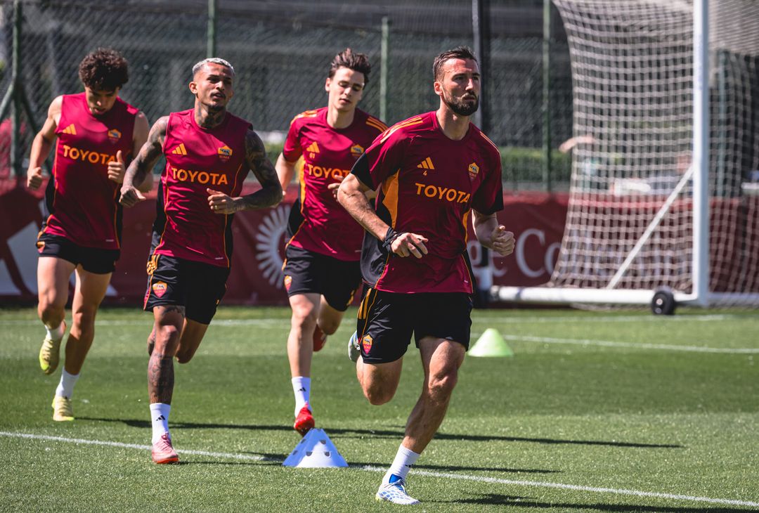 Trigoria, la ripresa degli allenamenti a -5 da Roma-Fiorentina – FOTO GALLERY - immagine 34