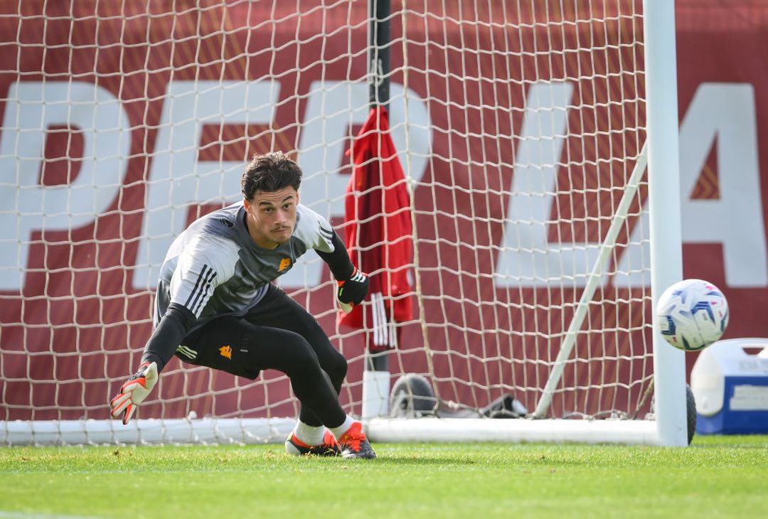 Roma, la rifinitura prima della sfida al Genoa – FOTO GALLERY - immagine 19