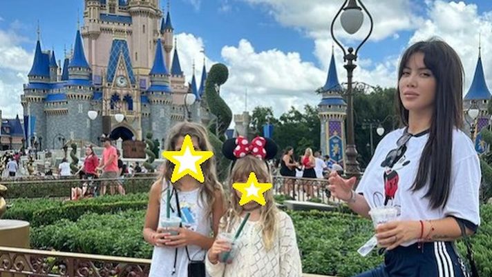 Wanda Nara regala alle figlie il suo sogno da bimba: Disneyland - immagine 1