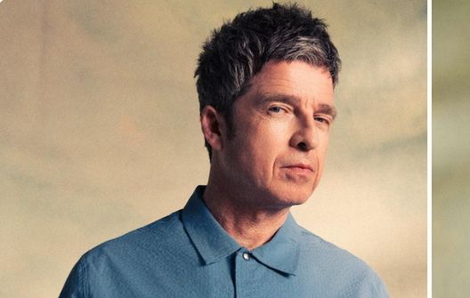 Il Manchester City presenta la maglia in onore degli Oasis- immagine 2