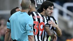 Tonali, applausi dei tifosi del Newcastle al suo ingresso in campo | VIDEO
