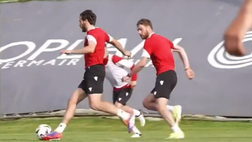 Kvara, che gol in allenamento con la Georgia: Khvicha non lascia scampo al portiere