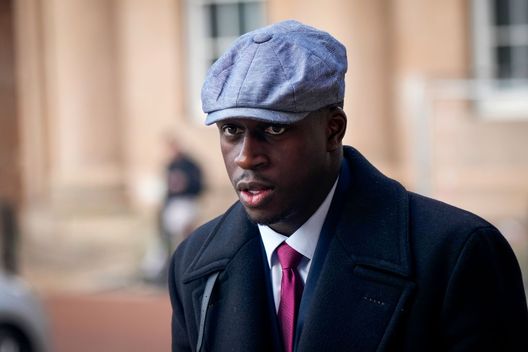 Mendy mentre sta per entrare nell'aula di Chester (Photo by Christopher Furlong/Getty Images) Mendy lascia lo Zurigo dopo 5 mesi: dalla festa dopo una sconfitta allo scarso rendimento- immagine 2