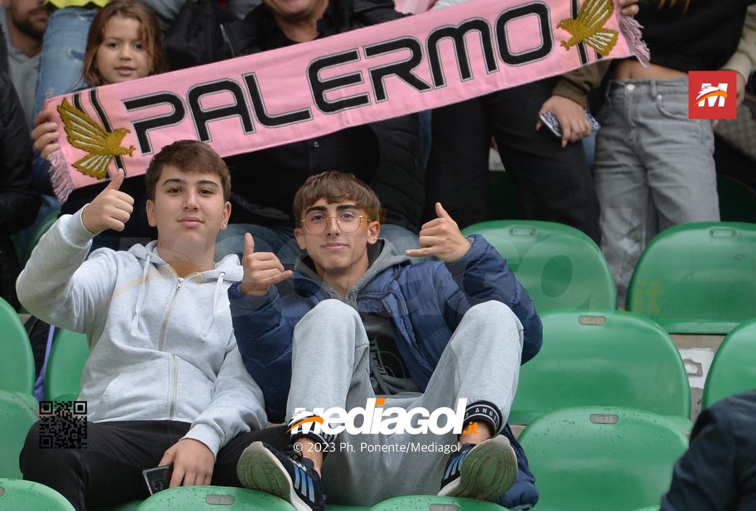 FOTOTIFO Palermo-Cittadella 0-1, gli scatti ai tifosi al “Renzo Barbera” (GALLERY) - immagine 41