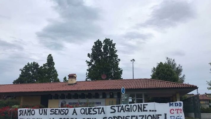 Bologna, striscione contro la Juventus: “Togliamo ai gobbi ogni soddisfazione” - immagine 1