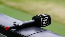 Serie a, diritti tv e limitazioni alla concorrenza: Sky chiede 1.9 mln a Tim e DAZN