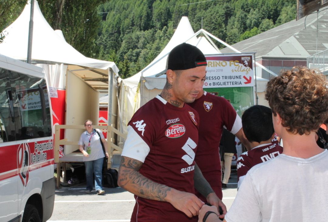 Fotogallery – Torino a Bormio: l’allenamento e l’abbraccio ai tifosi - immagine 2