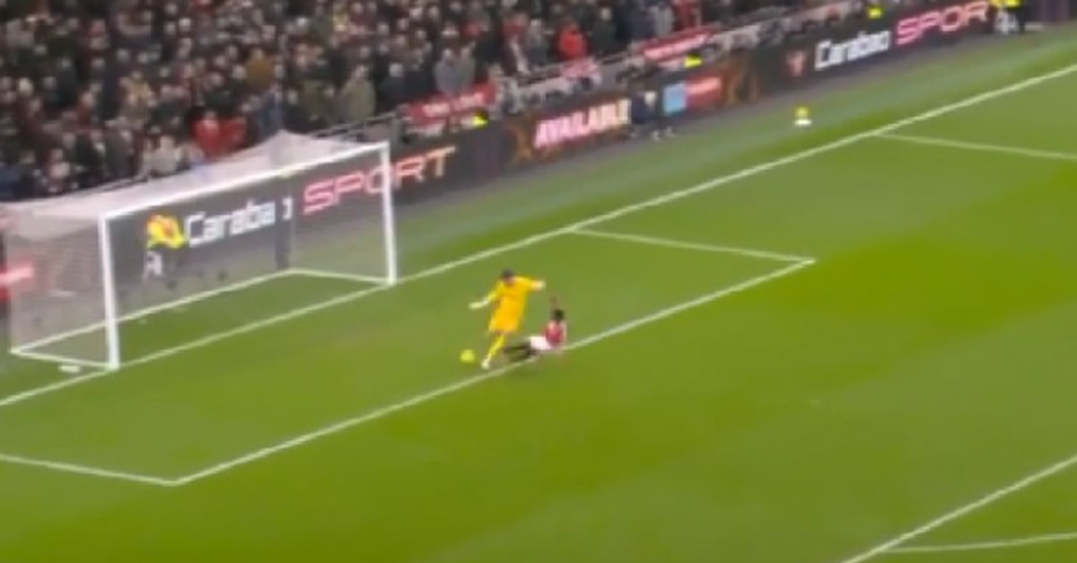 Follia in Tottenham United! Gol Olimpico e papere | VIDEO