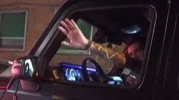 Alcuni tifosi azzurri incontrano Politano in strada: richiesta speciale all’azzurro