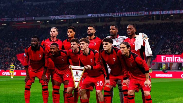 Milan, presentata la quarta maglia in collaborazione con 'Slam Jam'