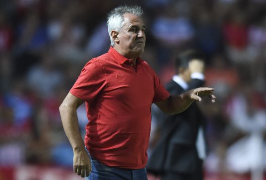Leonardo Madelon, allenatore dell'Union de Santa Fe (Photo by Marcelo Endelli/Getty Images) Boca Juniors-Union de Santa Fe, dove vedere la partita in diretta tv e streaming LIVE- immagine 3