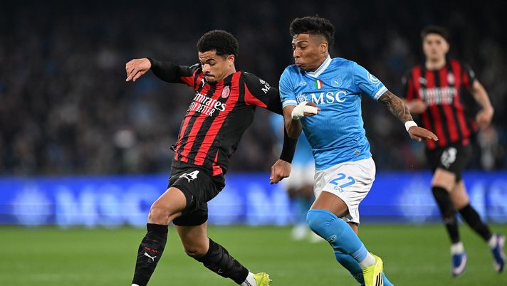 Il Napoli sogna, gli azzurri superano il Milan 1-0 al Maradona. Inter a -7 - immagine 1