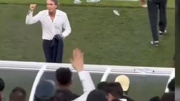 VIDEO / Mancini, brutto gesto: litiga con i tifosi arabi