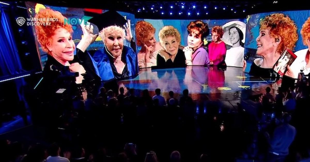 A Che tempo che fa, l’omaggio di Fazio alla Vanoni: “Abbiamo perso…”