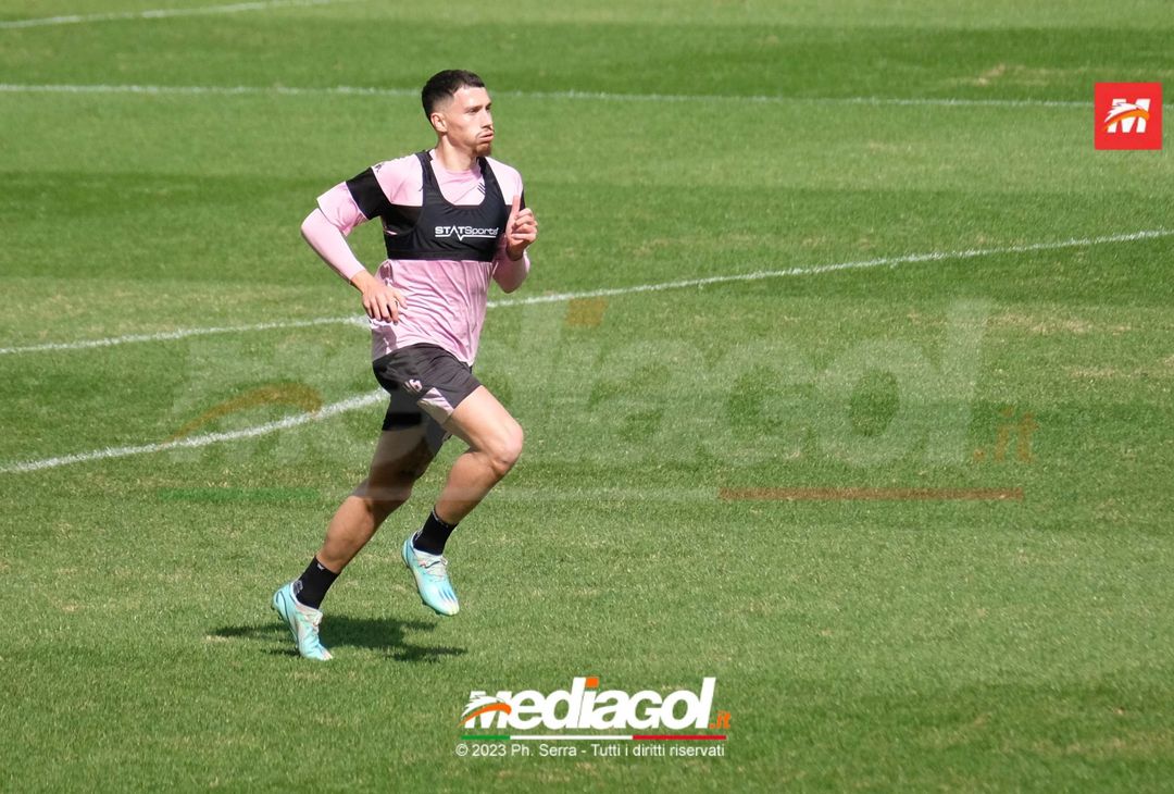 FOTO PALERMO, Davide Bettella si prepara al rientro in gruppo (GALLERY)- immagine 1