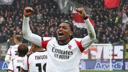 Milan, Leao: “Un gol nel derby? Mi piacerebbe. Ma vorrei solo vincere. Sul mio ruolo dico …”