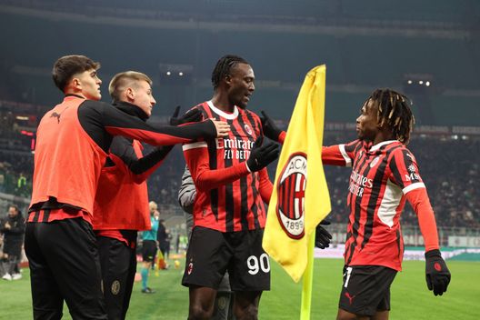 Tammy Abraham esulta dopo il gol in Milan-Sassuolo di Coppa Italia del 3 dicembre 2024 (Foto di Claudio Villa/AC Milan via Getty Images) genoa-milan-dato-vittorie-serie-a-coppa-italia-champions-league-statistica