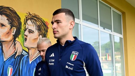 FLORENCE, ITALY - NOVEMBER 14: Alessandro Buongiorno of Italy looks on during a Italy training session at Centro Tecnico Federale di Coverciano on November 14, 2023 in Florence, Italy. (Photo by Claudio Villa/Getty Images)
