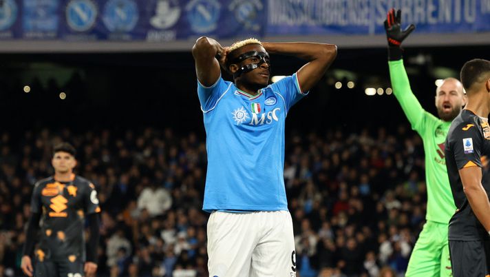 NAPLES, ITALY - MARCH 08: Victor Osimhen of SSC Napoli shows his disappointment during the Serie A TIM match between SSC Napoli and Torino FC - Serie A TIM at Stadio Diego Armando Maradona on March 08, 2024 in Naples, Italy. (Photo by Francesco Pecoraro/Getty Images) osimhen
