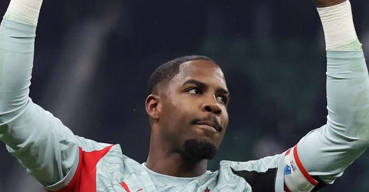 Pellegatti: “Mi fa impazzire pensare che perderemo Maignan a zero. Sul rinnovo so che …” Pellegatti: “Mi fa impazzire pensare che perderemo Maignan a zero. Sul rinnovo so che …”