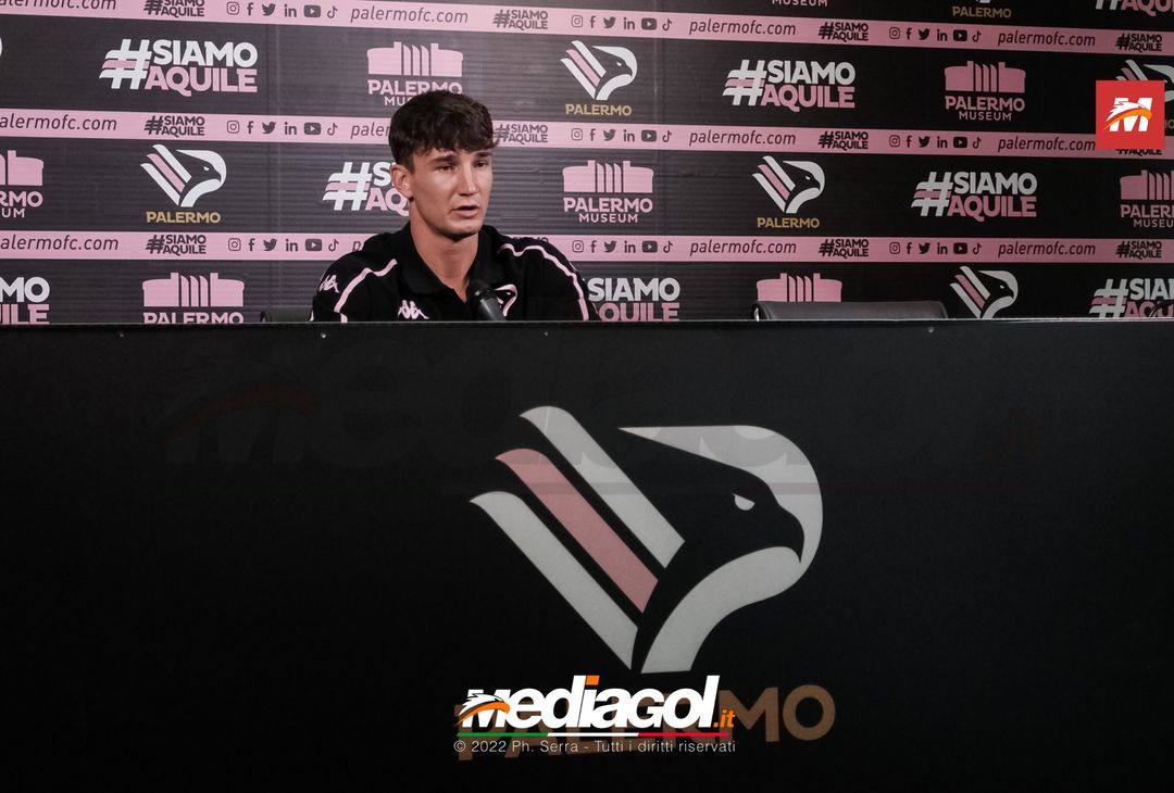 FOTO RITIRO PALERMO, la conferenza stampa di Samuele Damiani (Gallery) - immagine 15