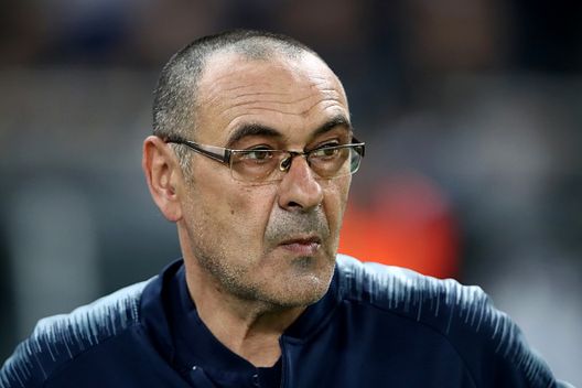 BAKU, AZERBAIJAN - 29 MAGGIO: Maurizio Sarri allenatore del Chelsea. (Photo by Alex Grimm/Getty Images) Tutto in poche ore: la Lazio saluta Baroni e ufficializza il Sarri bis- immagine 3