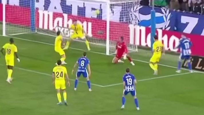 Rafa Marin sfortunatissimo contro l’Alaves: autogol di testa del difensore – IL VIDEO Rafa Marin sfortunatissimo contro l’Alaves: autogol di testa del difensore – IL VIDEO - immagine 1