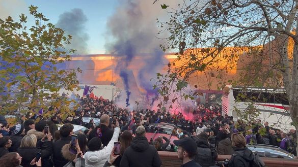 Tifosi Fiorentina piazzale montelungo