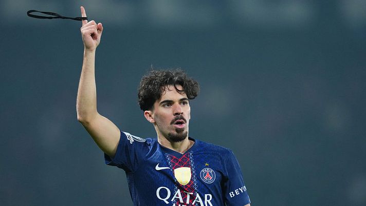 PARIS, FRANCE - JANUARY 28: Vitinha of Paris Saint-Germain celebrates scoring his team's first goal during the UEFA Champions League 2025/26 League Phase MD8 match between Paris Saint-Germain and Newcastle United FC at Parc des Princes on January 28, 2026 in Paris, France. (Photo by Franco Arland/Getty Images) Vitinha PSG Liverpool