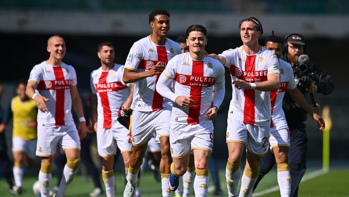 Prima Vitinha e poi Ostigard, il Genoa vince a Verona: per De Rossi salvezza vicina - immagine 1