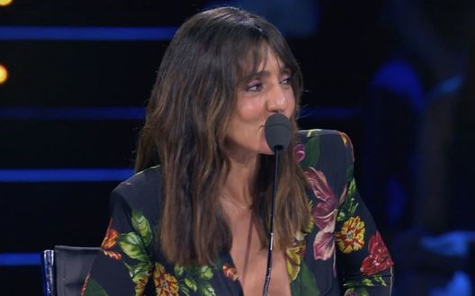 Ambra: “Oggi si diventa famosi per niente. Temptation Island? Amo tutto, il giovedì…” Ambra: “Oggi si diventa famosi per niente. Temptation Island? Amo tutto, il giovedì…” - immagine 1