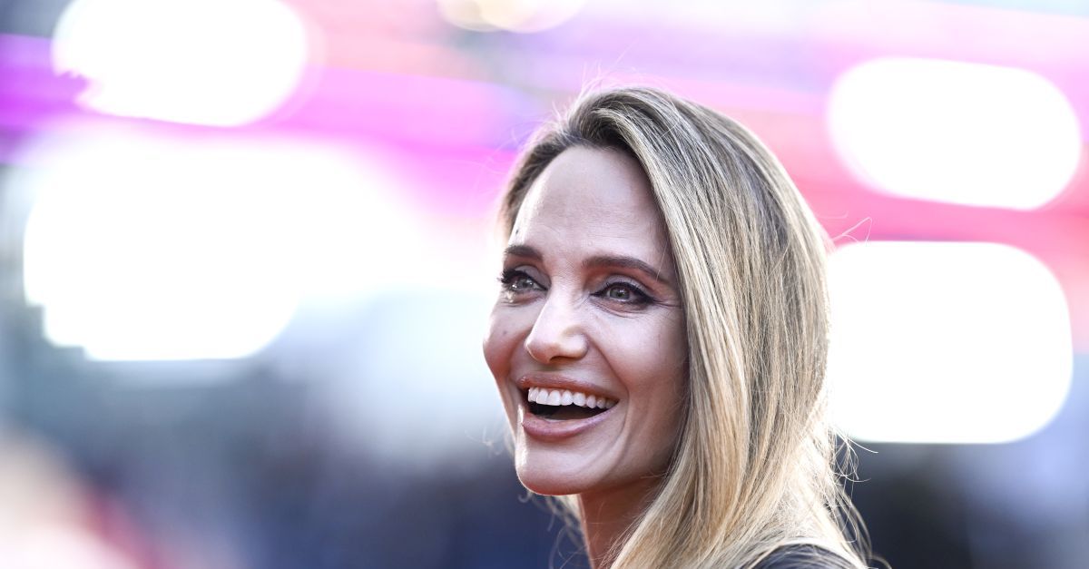 Angelina Jolie alla Festa di Roma: “Anche col tumore al seno non perdiamo l’identità” Angelina Jolie alla Festa di Roma: “Anche col tumore al seno non perdiamo l’identità”