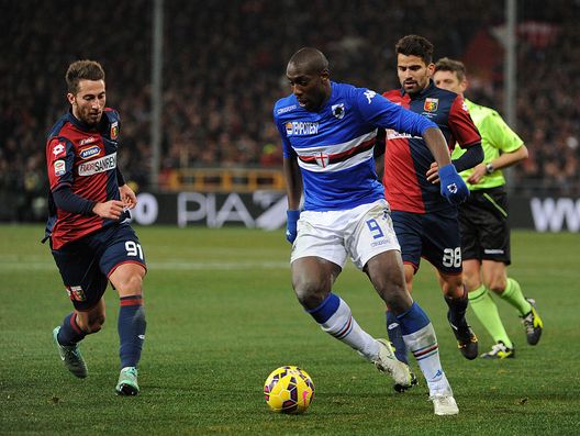 Stefano Okaka nel 2015 con la maglia della Sampdoria (Foto di Getty Images) Stefano Okaka torna in campo dopo 2 anni di stop: riparte dal Ravenna in Serie C- immagine 3