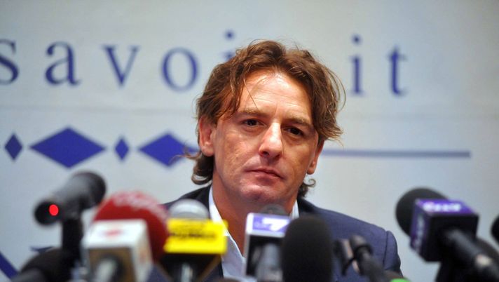 BOLOGNA, ITALY - JUNE 20: Former Italy and Lazio striker Giuseppe 'Beppe' Signori attends a press conference with his attorneys, at Savoia Hotel on June 20, 2011 in Bologna, Italy. The press conference comes in the wake of match-fixing allegations leveled at Signori and 15 others. (Photo by Mario Carlini / Iguana Press/Getty Images) Milan-Bologna, Signori: “I rossoblù ce la possono fare, Italiano ha fatto un grande lavoro” - immagine 1