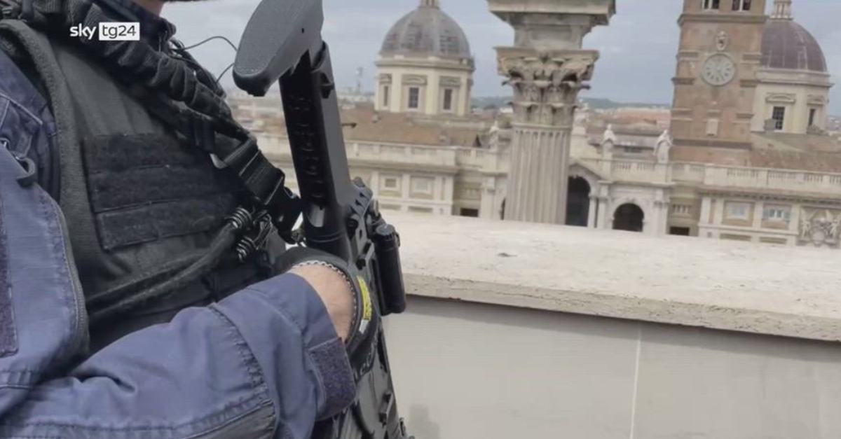 VIDEO/ Papa Francesco, carabinieri in azione a S. Maria Maggiore