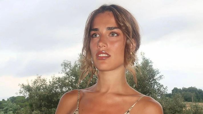 L’estate di Clara tra Fedez e un misterioso cavaliere: “Tra i due c’è una complicità…” L’estate di Clara tra Fedez e un misterioso cavaliere: “Tra i due c’è una complicità…” - immagine 1