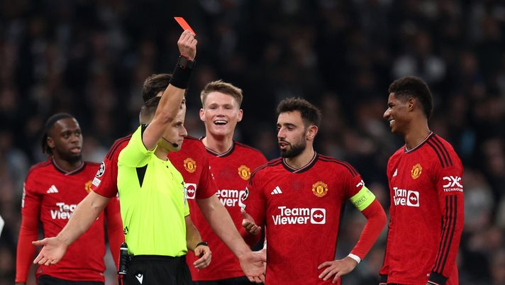 United, Rashford espulso: “Chiedo scusa a compagni e avversari. Mi impegno a…” - immagine 1