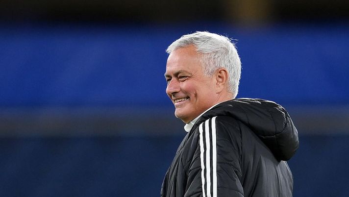 AS – Real, ecco Mourinho: cosa farà con Nico Paz, profili e staff. “Il Pintus personale è…” - immagine 1