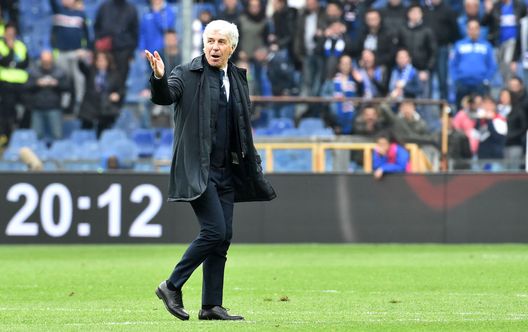 GENOA, ITALY - MARCH 10: Gian Piero Gasperini go out during the Serie A match between UC Sampdoria and Atalanta BC at Stadio Luigi Ferraris on March 10, 2019 in Genoa, Italy. (Photo by Paolo Rattini/Getty Images)  Roma Atalanta